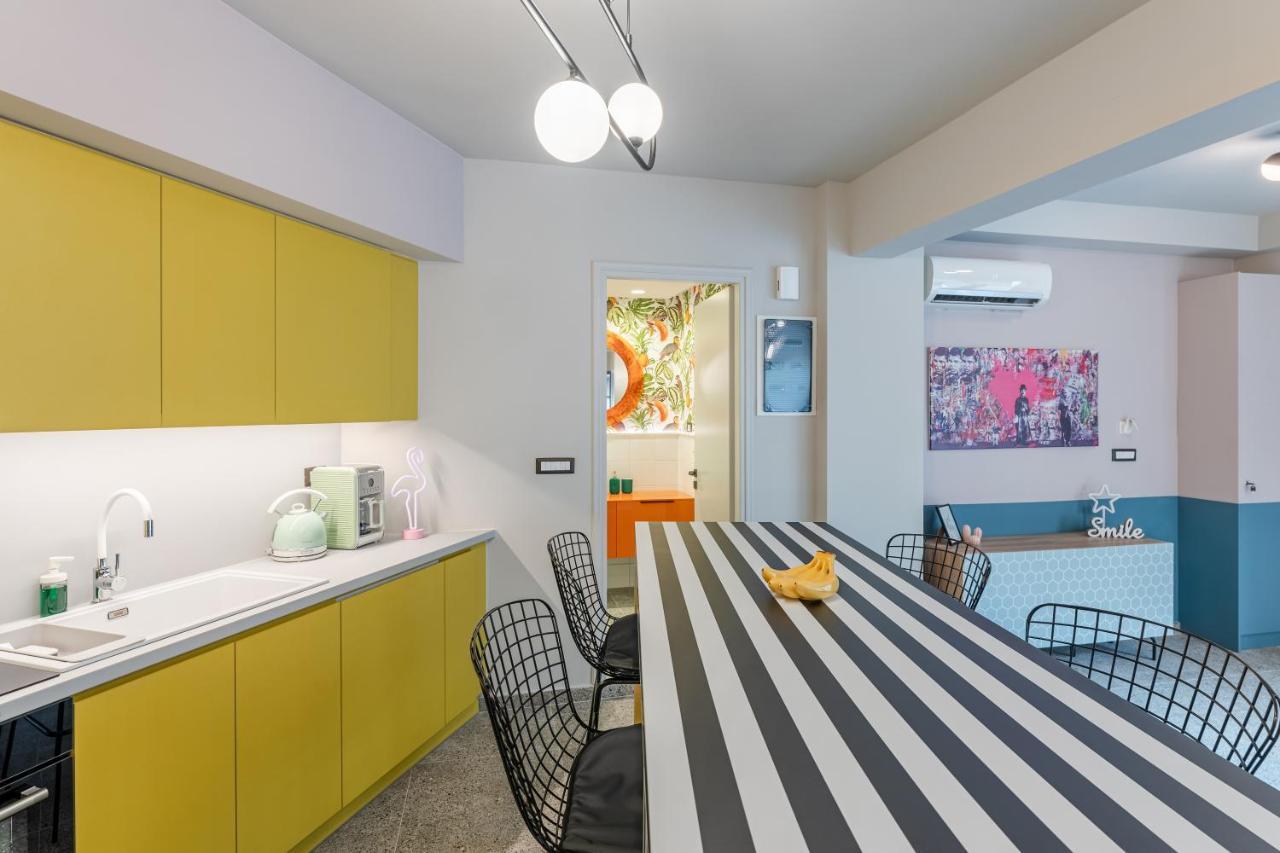 Pop Art Homm In Groovy Koukaki Apartment เอเธนส์ ภายนอก รูปภาพ