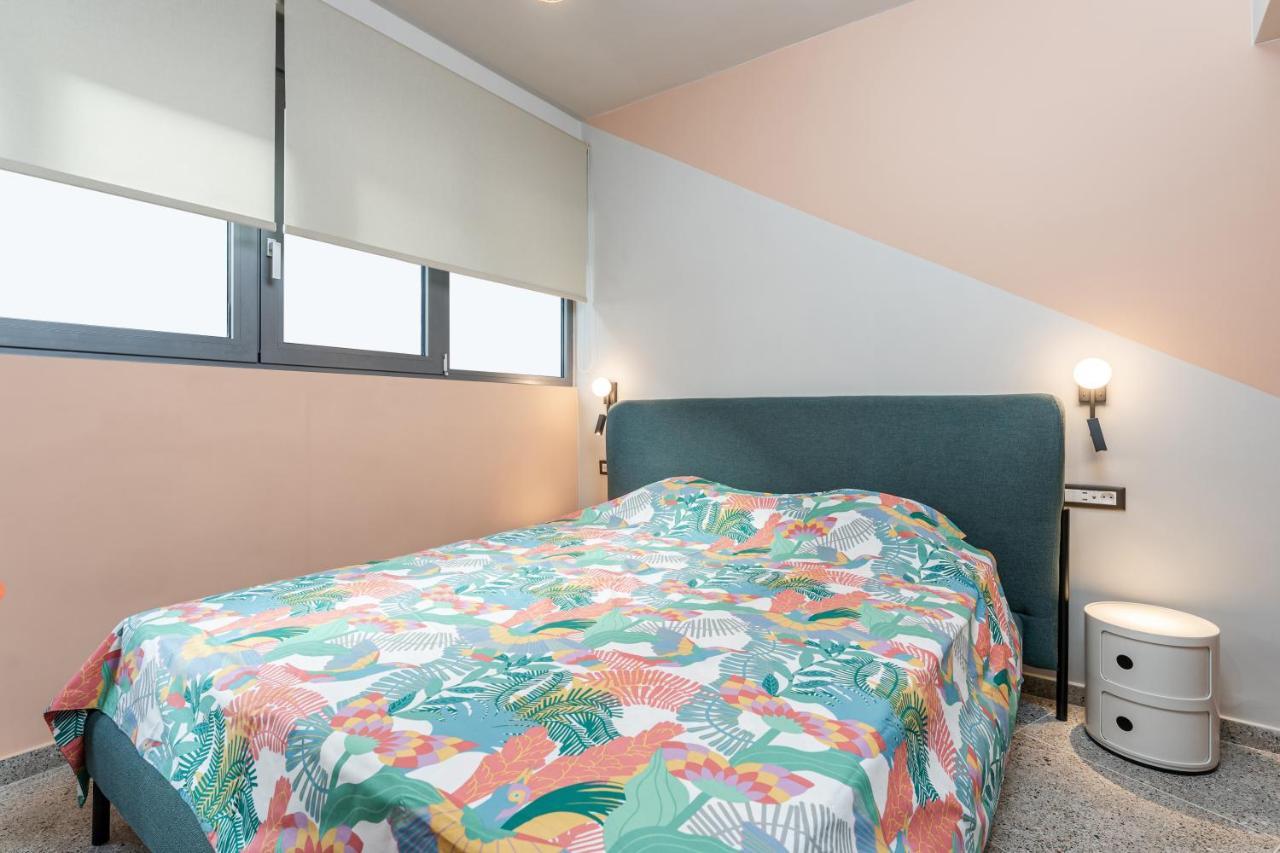 Pop Art Homm In Groovy Koukaki Apartment เอเธนส์ ภายนอก รูปภาพ